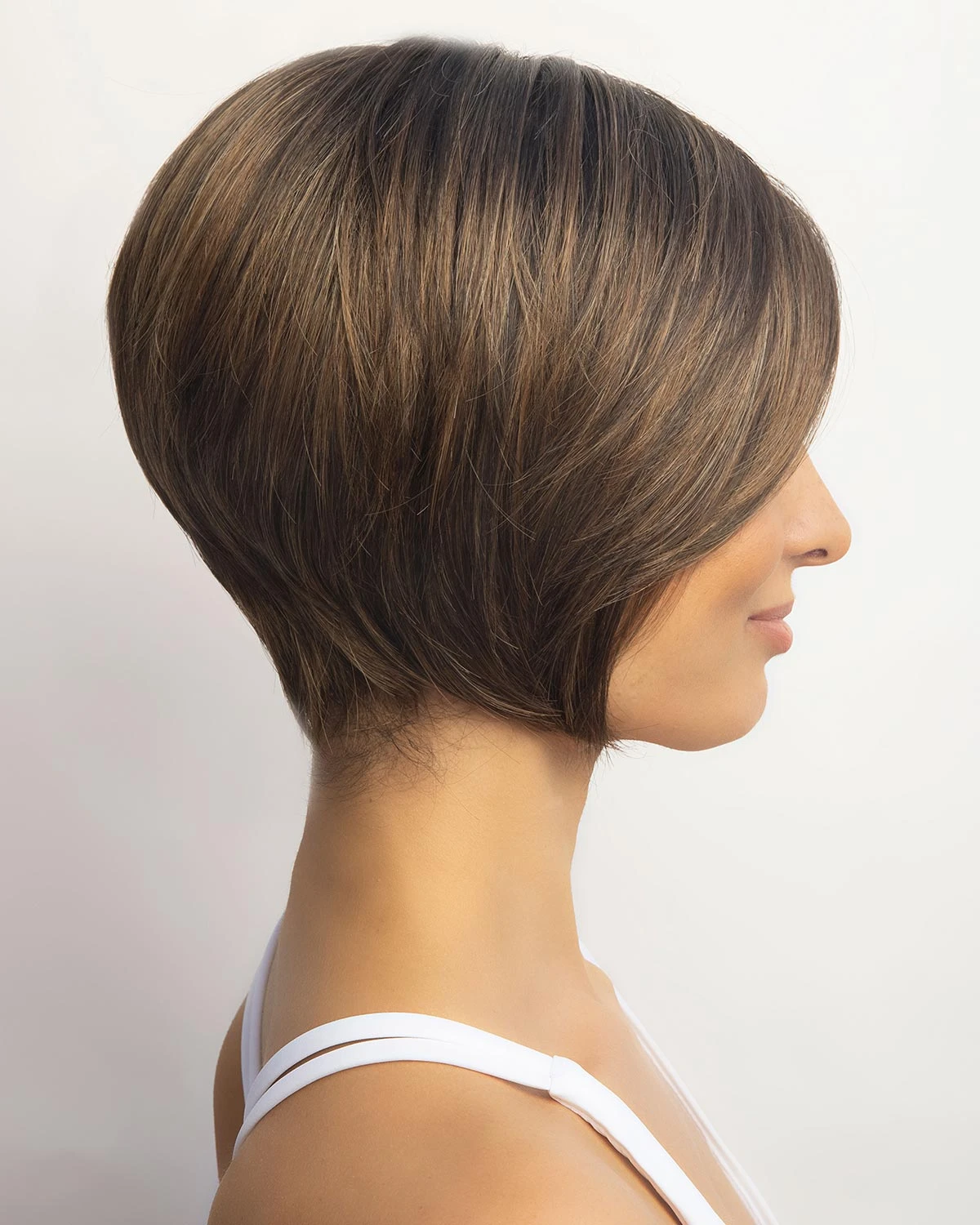 Emy (Exclusive) | Lace Front & Monofilament Synthetic Wig By Amore 6 Emy (Exclusive) | Lace Front & Monofilament Synthetic Wig By Amore - Image 4