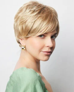 Bay (Exclusive) | Lace Front & Monofilament Top Synthetic Wig By Amore -Gabor Store AM2585 Bay MeltedCaramel S1 393df97e 00fa 4b09 ac5f 9f24992ca1e2