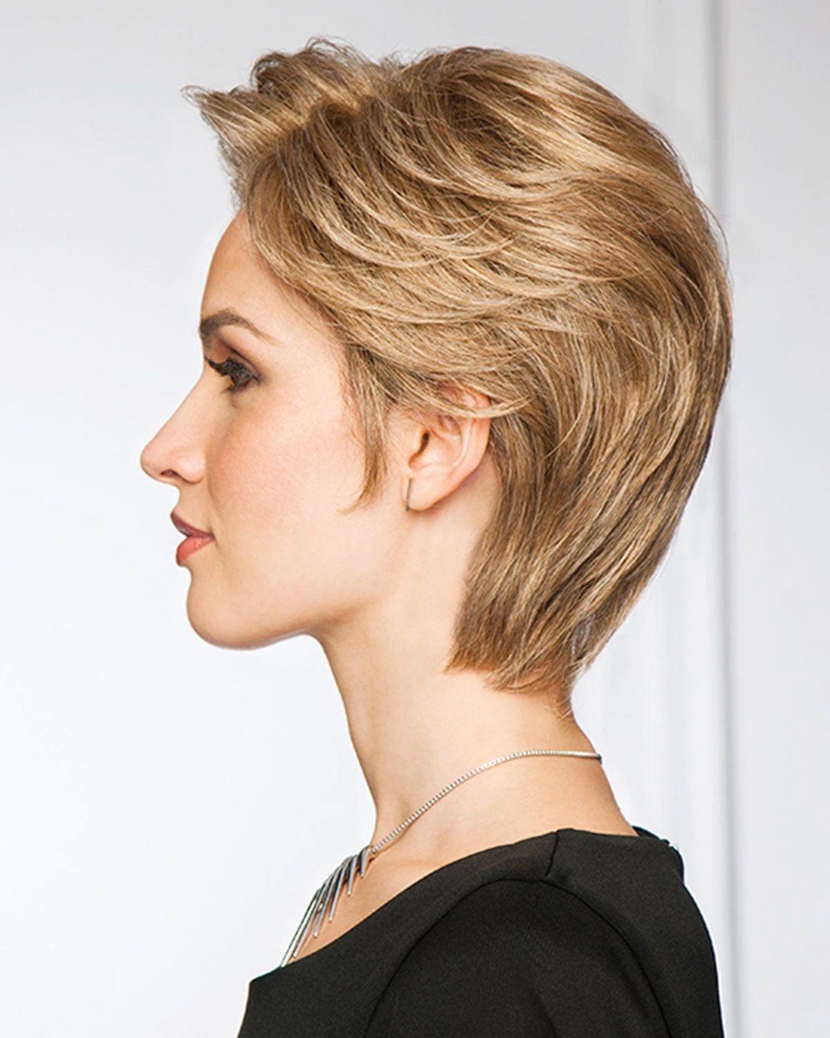 Upscale | Lace Front & Monofilament Synthetic Wig By Gabor 5 Upscale | Lace Front & Monofilament Synthetic Wig By Gabor - Image 3