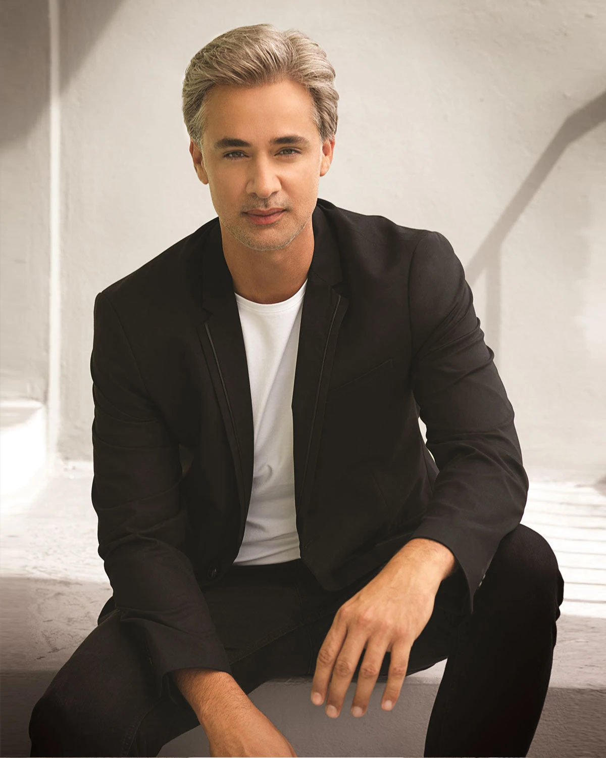 Sophistication | Average/Large Men's Lace Front & Monofilament Synthetic Wig By HIM 8 Sophistication | Average/Large Men's Lace Front & Monofilament Synthetic Wig By HIM - Image 6