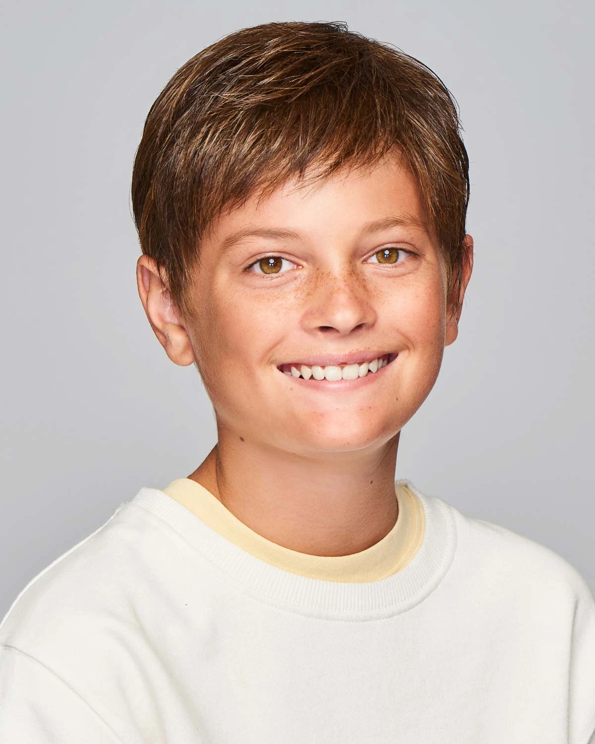 Super Mane-Ultra Petite | Kids Lace Front & Monofilament Part Synthetic Wig By Hairdo 3 Super Mane-Ultra Petite | Kids Lace Front & Monofilament Part Synthetic Wig By Hairdo