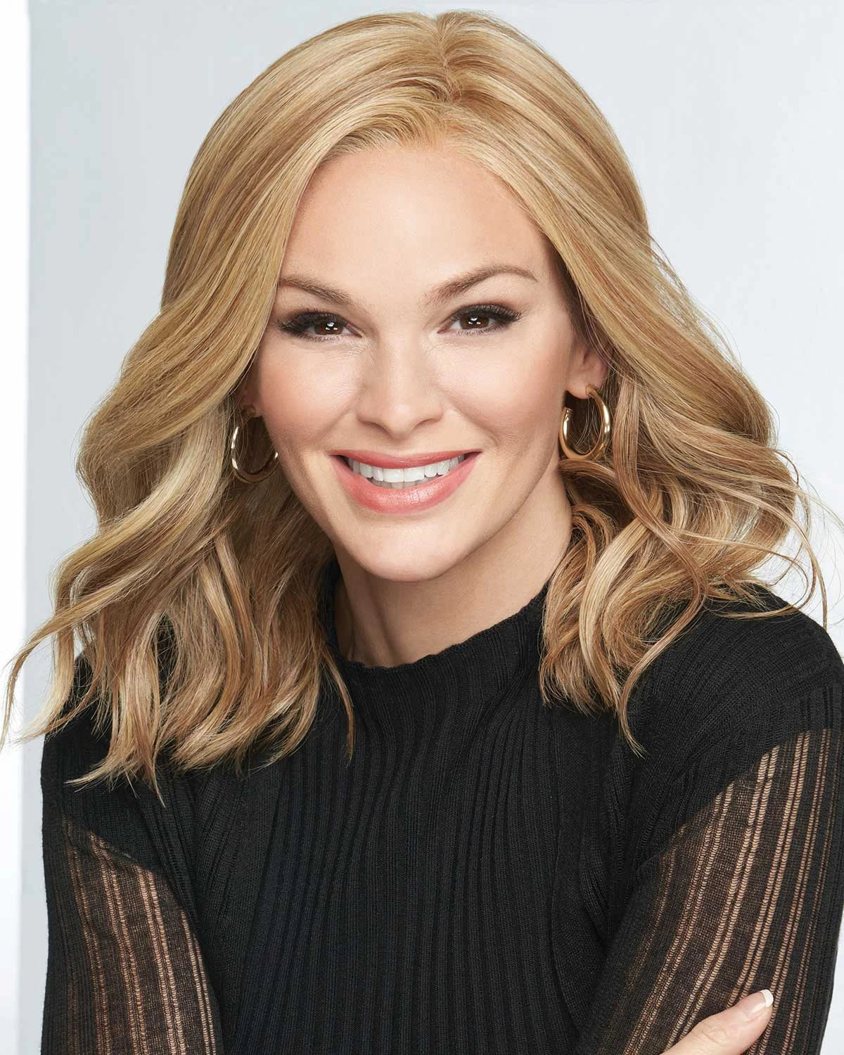 Wavy Day | Lace Front & Monofilament Synthetic Wig By Raquel Welch 3 Wavy Day | Lace Front & Monofilament Synthetic Wig By Raquel Welch