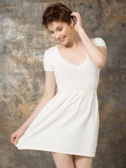 Risk | Synthetic Lace Front Wig (Mono Crown) -Gabor Store ewrisk 06 lg